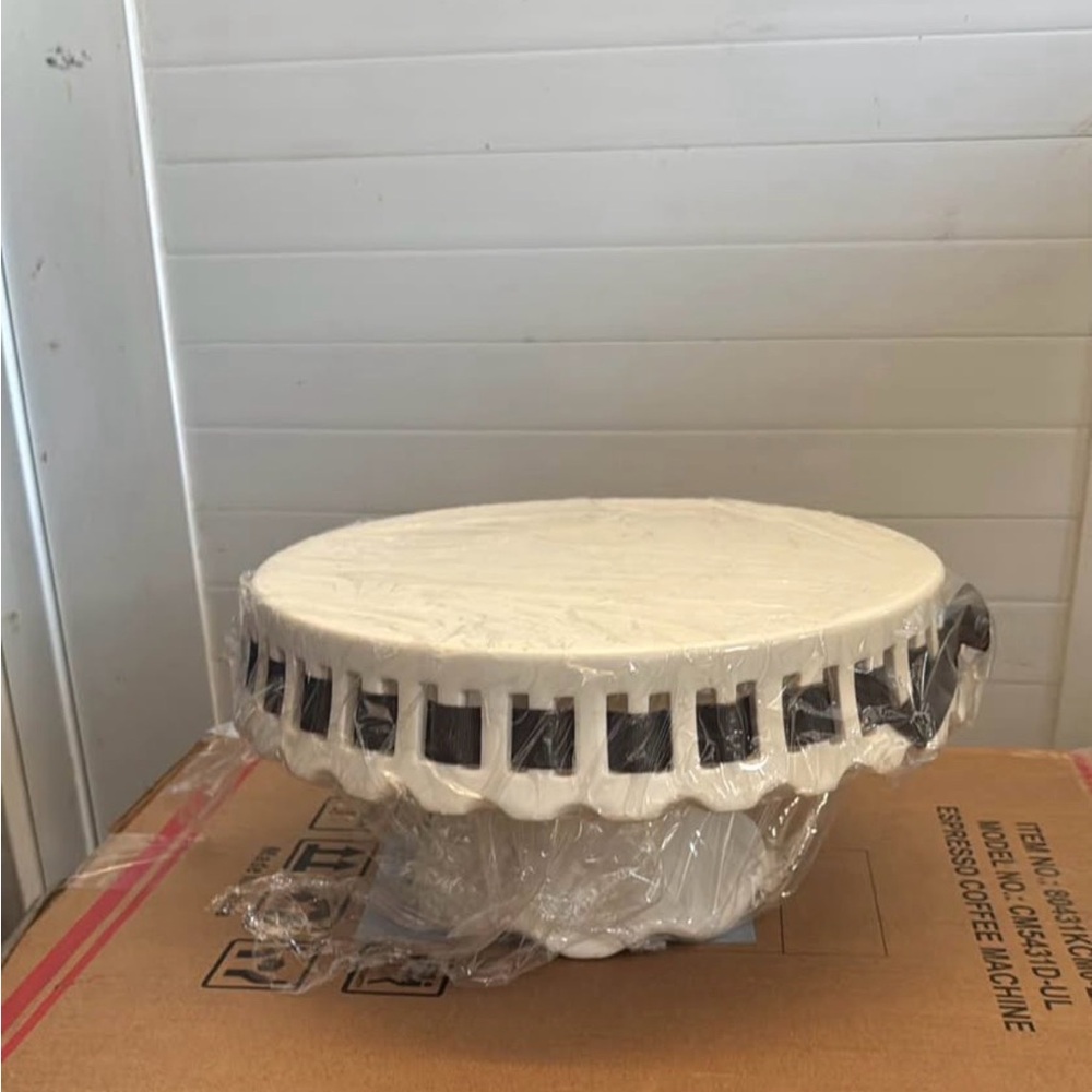Elegant White Cake Stand